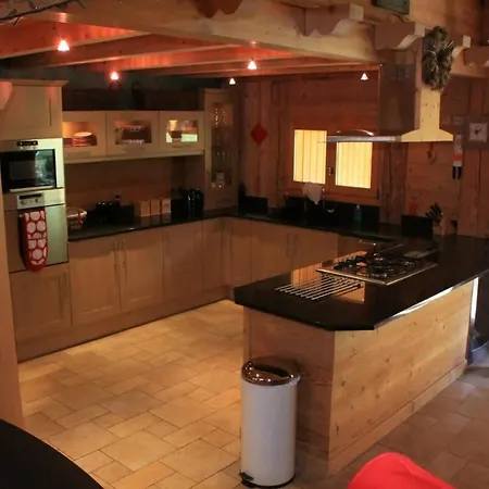 Chalet Maison Verte Large With Hot Tub *